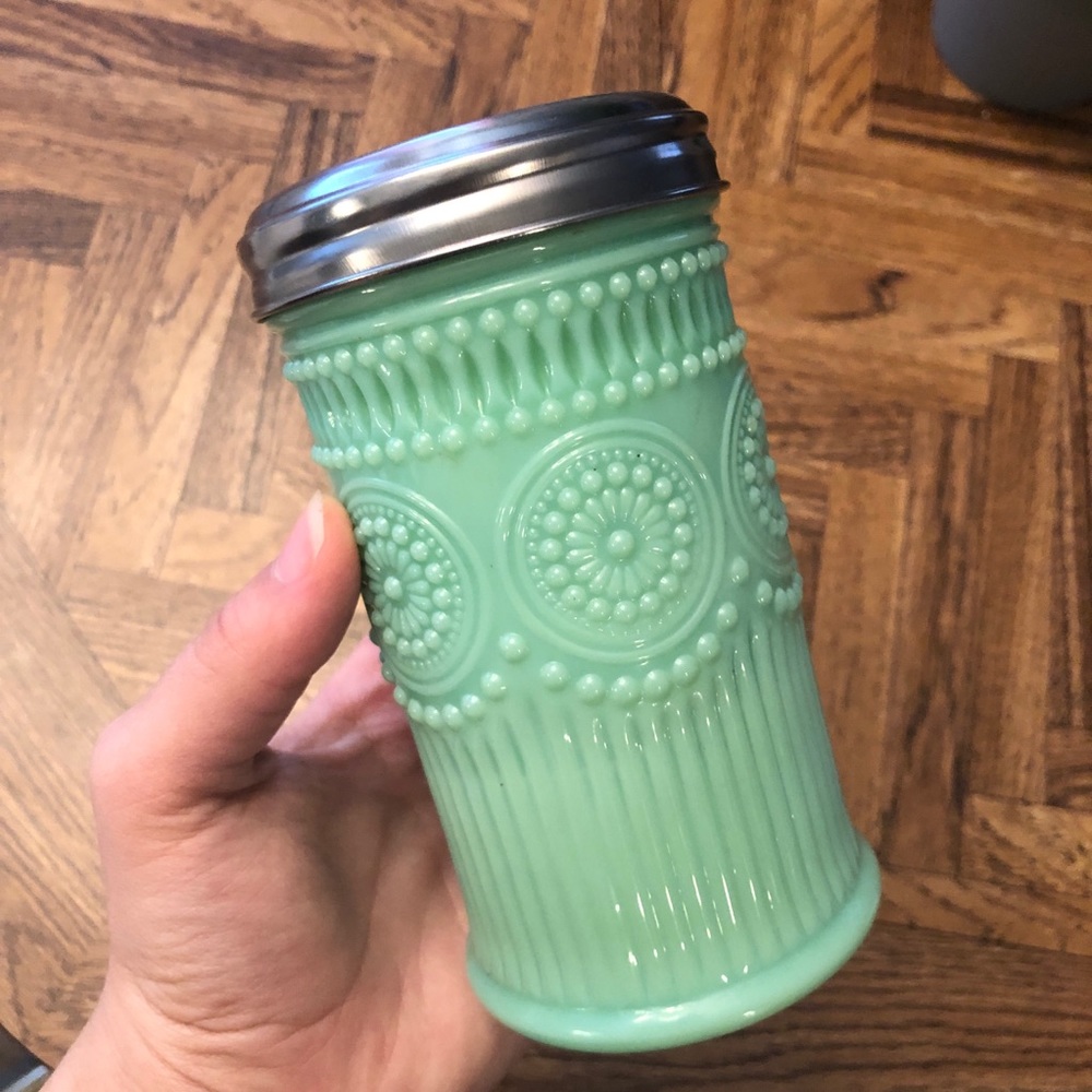 🦋 Jadeite Sugar Dispenser/Shaker